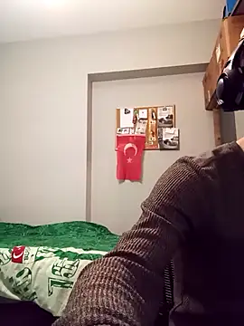 raskolnikovw online show from October 31, 2025, 6:04 pm