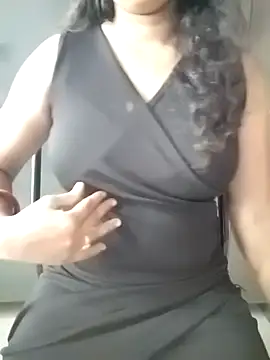 Snapshot of suthas99 chatting on October 17, 2025, 5:44 am suthas99 online show from October 17, 2025, 5:44 am