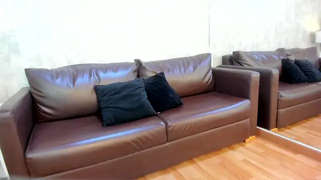 Snapshot of NahomyCarther chatting on November 4, 2025, 3:54 am NahomyCarther online show from November 4, 2025, 3:54 am