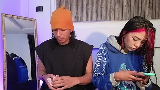 aron and paula online show from December 1, 2025, 3:29 am