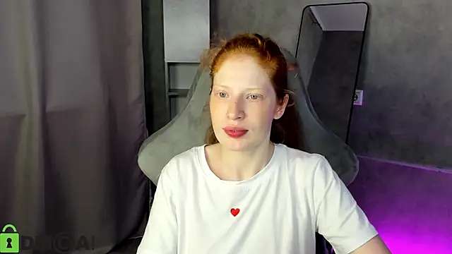 Snapshot of Sandra_Wi1son chatting on September 18, 2025, 1:30 am Sandra Wi1son online show from September 18, 2025, 1:30 am