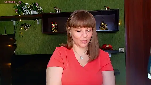 VeronikawGold online show from February 13, 2026, 5:07 am