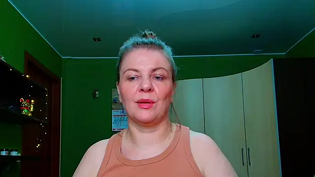 Snapshot of VeronikawGold chatting on June 14, 2026, 7:26 pm VeronikawGold online show from June 14, 2026, 7:26 pm