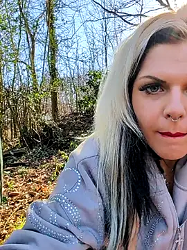 Snapshot of Glory_Max chatting on March 3, 2026, 12:45 pm Glory Max online show from March 3, 2026, 12:45 pm