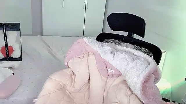 Annnnqi-77 online show from October 25, 2025, 7:29 am