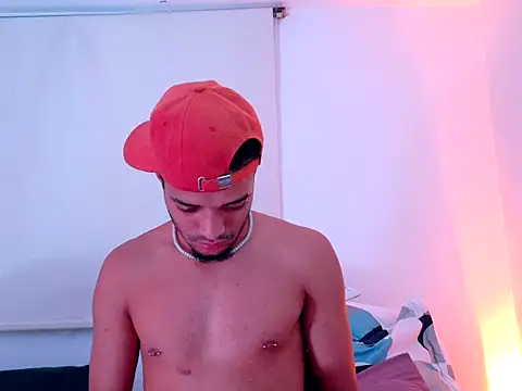 Snapshot of eross_chipre_ chatting on January 10, 2026, 7:47 am eross chipre online show from January 10, 2026, 7:47 am