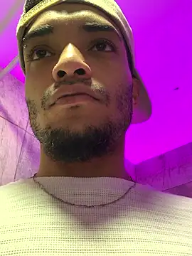 Snapshot of eross_chipre_ chatting on January 11, 2026, 12:45 pm eross chipre online show from January 11, 2026, 12:45 pm