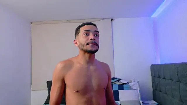 Snapshot of eross_chipre_ chatting on February 11, 2026, 8:47 am eross chipre online show from February 11, 2026, 8:47 am