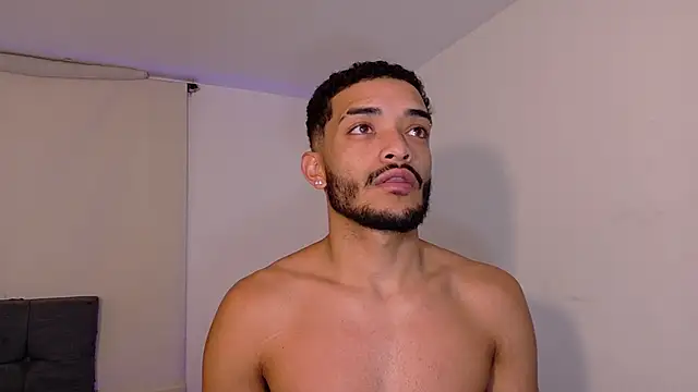 Snapshot of eross_chipre_ chatting on March 3, 2026, 3:02 am eross chipre online show from March 3, 2026, 3:02 am