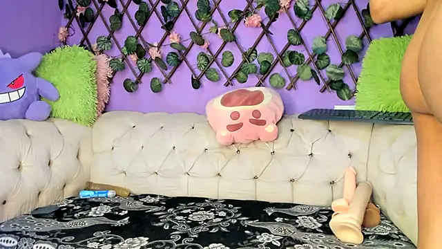 Snapshot of amydelahozgomez chatting on September 13, 2025, 6:02 am amydelahozgomez online show from September 13, 2025, 6:02 am