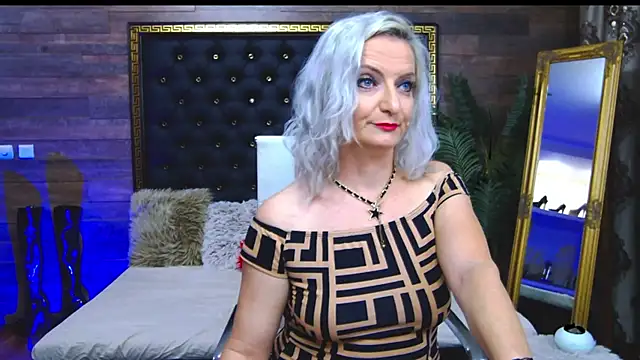 Snapshot of LadyTouch chatting on March 10, 2025, 4:49 am LadyTouch online show from March 10, 2025, 4:49 am
