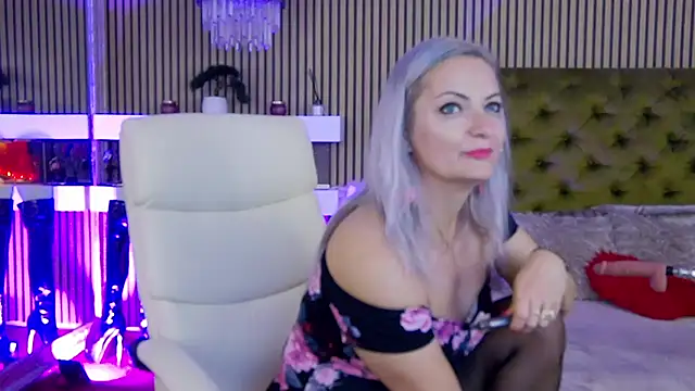 Snapshot of LadyTouch chatting on October 7, 2025, 11:50 pm LadyTouch online show from October 7, 2025, 11:50 pm