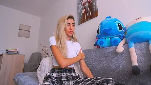 SweetJessy26 online show from October 5, 2025, 9:11 am