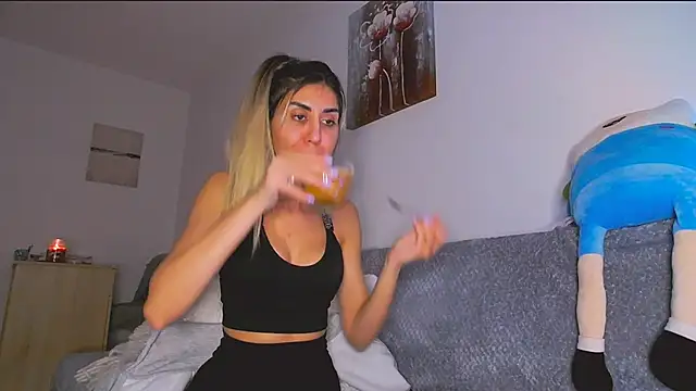 SweetJessy26 online show from March 20, 2025, 7:25 pm