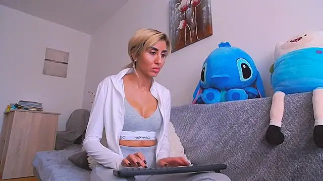 SweetJessy26 online show from October 23, 2025, 12:48 pm