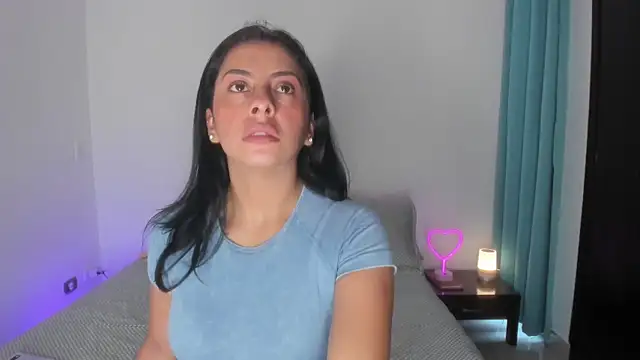 Snapshot of _lucianapalmer chatting on February 20, 2026, 2:08 pm lucianapalmer online show from February 20, 2026, 2:08 pm