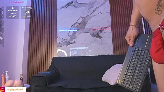 Snapshot of Angelgarcia_ chatting on November 7, 2025, 9:08 pm Angelgarcia online show from November 7, 2025, 9:08 pm