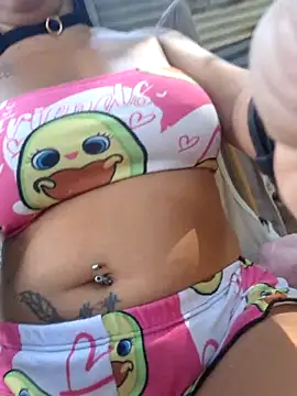 Snapshot of hot_veteran01 chatting on November 6, 2025, 2:32 pm hot veteran01 online show from November 6, 2025, 2:32 pm