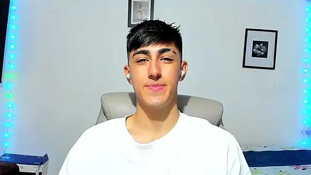 Snapshot of babymaik chatting on November 25, 2025, 10:04 am babymaik online show from November 25, 2025, 10:04 am