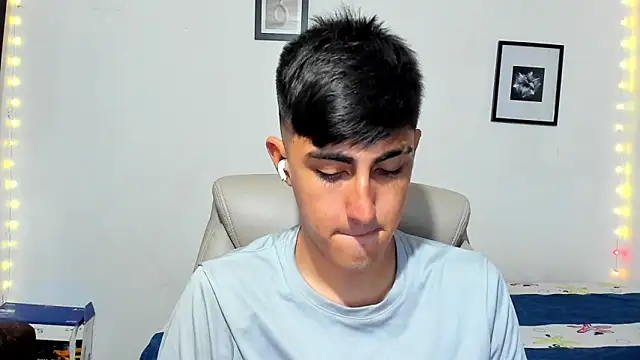 Snapshot of babymaik chatting on November 22, 2025, 5:28 am babymaik online show from November 22, 2025, 5:28 am