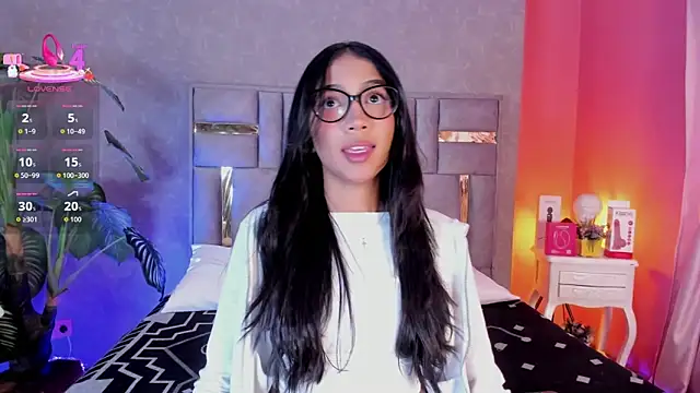 Tyla Ks online show from June 4, 2026, 12:32 pm
