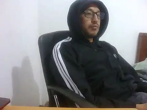 Snapshot of SaintJacob chatting on May 26, 2026, 3:37 am SaintJacob online show from May 26, 2026, 3:37 am