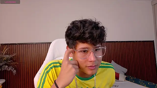 Raiden  Boy online show from February 28, 2025, 10:28 pm