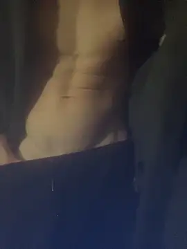 cazzone912025 online show from April 3, 2026, 2:29 am