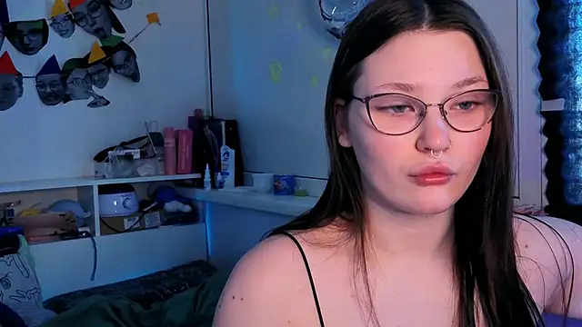 Snapshot of milliedoll chatting on November 15, 2025, 3:21 am milliedoll online show from November 15, 2025, 3:21 am