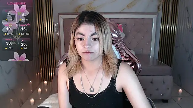 Snapshot of lili_conor_s chatting on September 12, 2025, 3:28 am lili conor s online show from September 12, 2025, 3:28 am