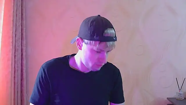 frama666 online show from April 6, 2026, 9:32 am