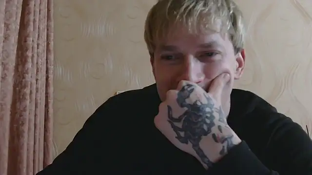 frama666 online show from April 4, 2026, 10:27 pm