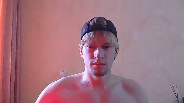 Snapshot of frama666 chatting on May 20, 2026, 1:30 pm frama666 online show from May 20, 2026, 1:30 pm