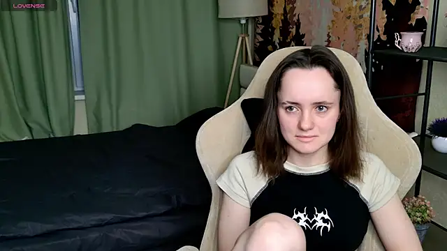 Luna Loveee online show from March 15, 2025, 3:40 am