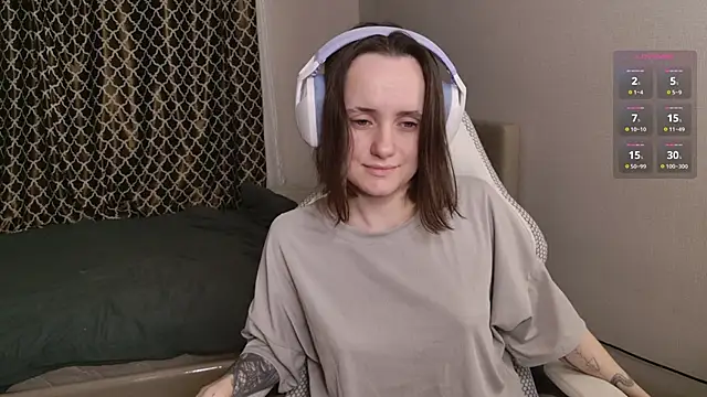 Luna Loveee online show from October 4, 2025, 3:08 am