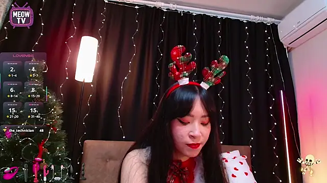 miyakimi0101 online show from December 23, 2025, 12:33 am