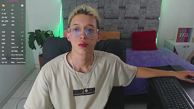 skinny bigcock02 online show from November 20, 2025, 8:31 pm