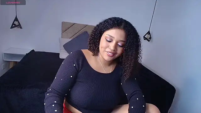 Natasha rose   online show from April 16, 2026, 9:39 pm