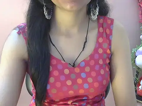 Snapshot of Cute_Pihu01 chatting on February 17, 2026, 8:06 pm Cute Pihu01 online show from February 17, 2026, 8:06 pm