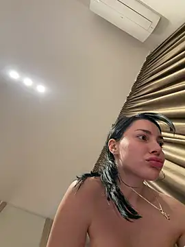 Mia Splash online show from March 20, 2026, 8:54 pm