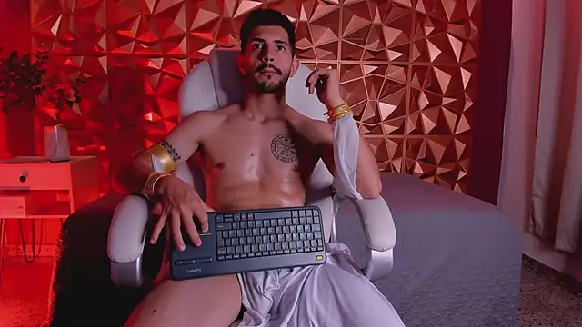 Snapshot of AlejandroStormm chatting on March 7, 2025, 12:15 am AlejandroStormm online show from March 7, 2025, 12:15 am