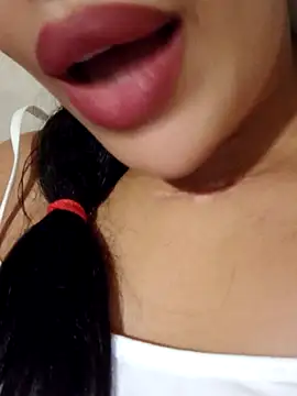 Sexlove1xo online show from November 7, 2025, 2:10 pm