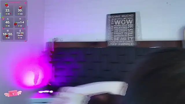 Snapshot of Lexi_Howard_ chatting on December 19, 2025, 3:43 am Lexi Howard online show from December 19, 2025, 3:43 am