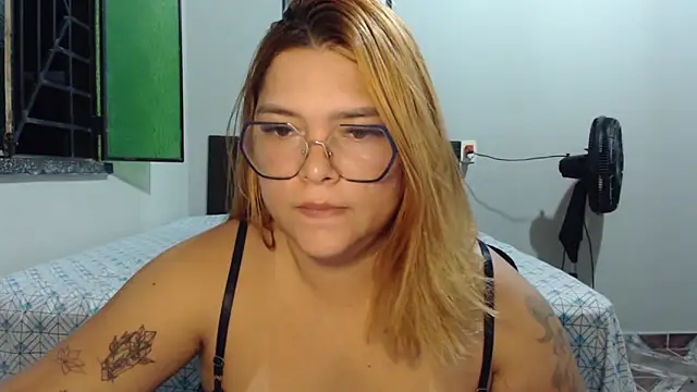 Snapshot of GoddessChaar chatting on February 25, 2026, 2:12 am GoddessChaar online show from February 25, 2026, 2:12 am