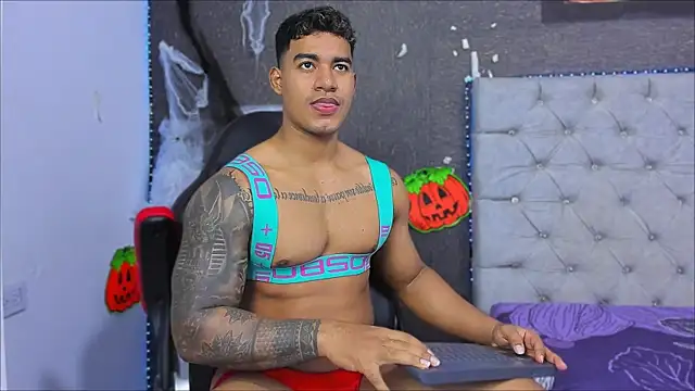 Snapshot of luigi_hot_ chatting on November 1, 2025, 4:01 pm luigi hot online show from November 1, 2025, 4:01 pm