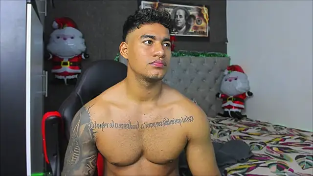 Snapshot of luigi_hot_ chatting on December 17, 2025, 5:51 pm luigi hot online show from December 17, 2025, 5:51 pm