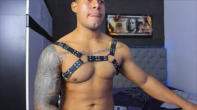 Snapshot of luigi_hot_ chatting on November 5, 2025, 2:20 pm luigi hot online show from November 5, 2025, 2:20 pm