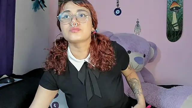 Maddy Jhonsson online show from March 24, 2026, 1:49 am