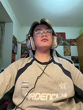 Anson0722 online show from April 7, 2026, 1:24 pm