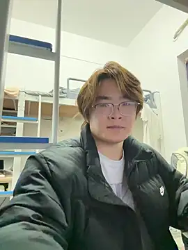 Anson0722 online show from December 18, 2025, 2:32 pm